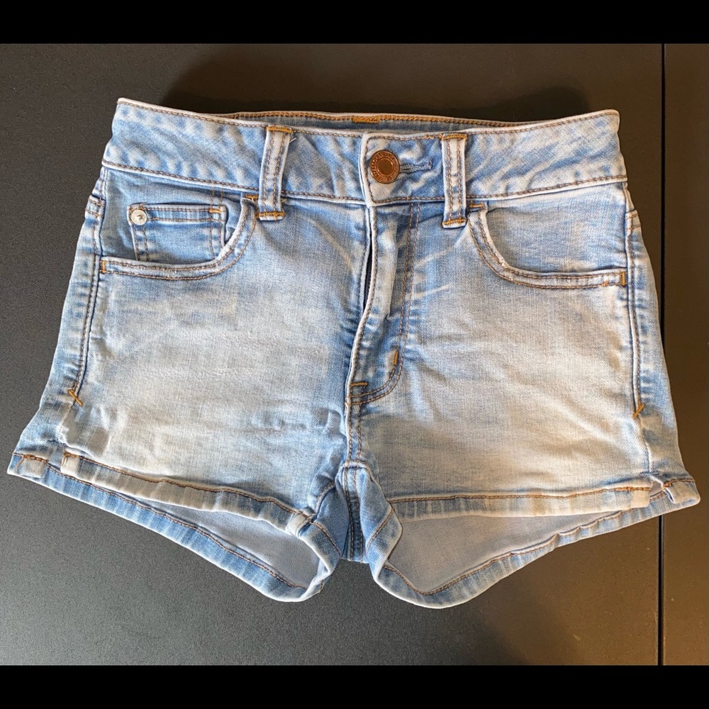 American Eagle light blue shorts